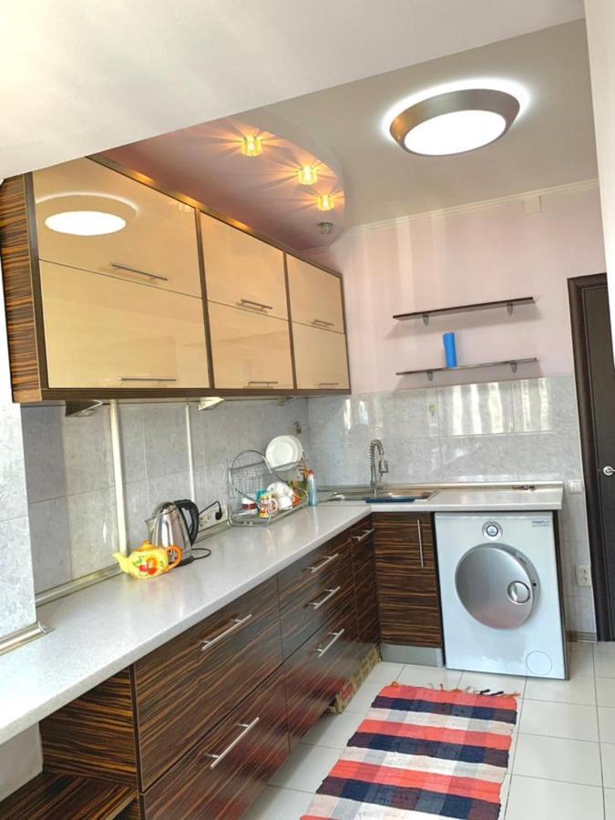 Apartment In Street Kievskaya 49 Бішкек Екстер'єр фото