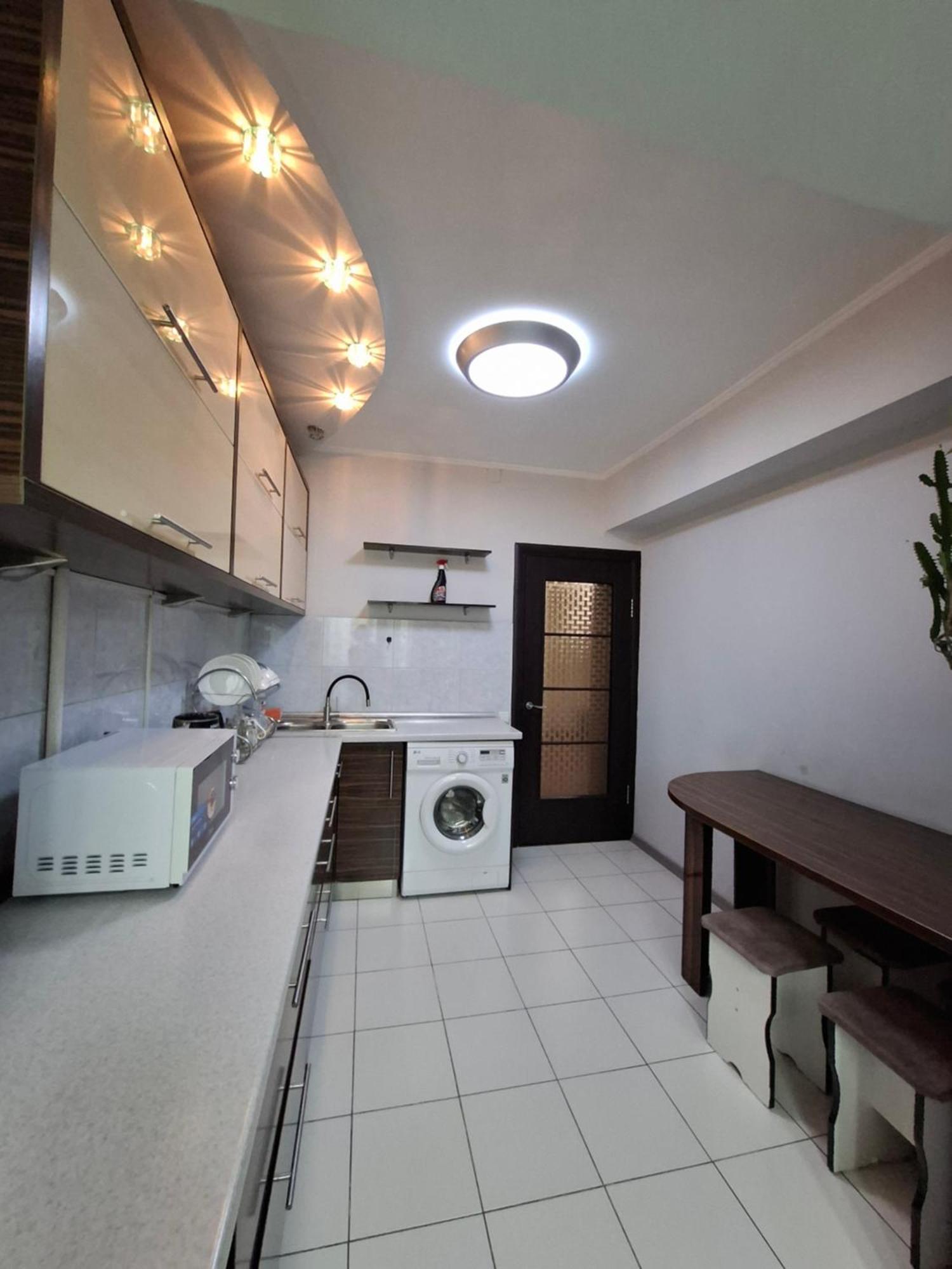 Apartment In Street Kievskaya 49 Бішкек Екстер'єр фото